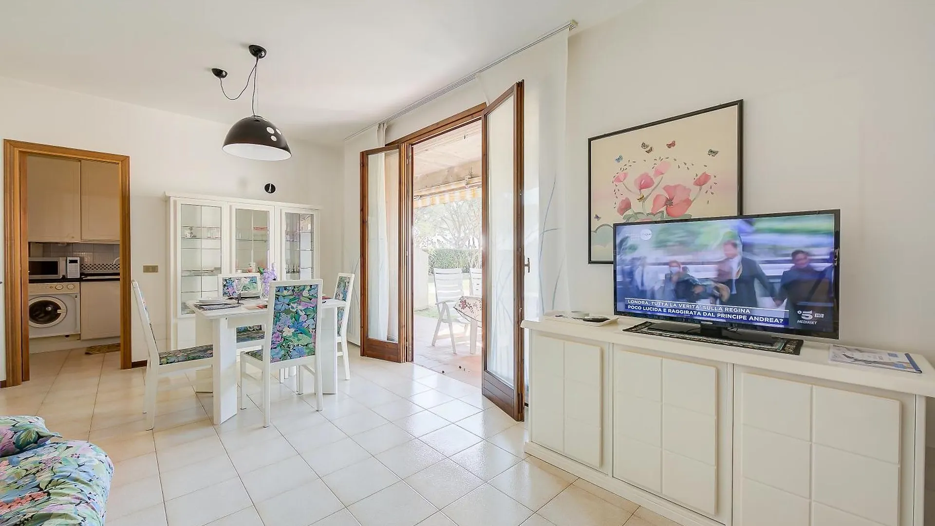 Lella Apartment Front Beach Garda Lake - Happy Rentals Sirmione