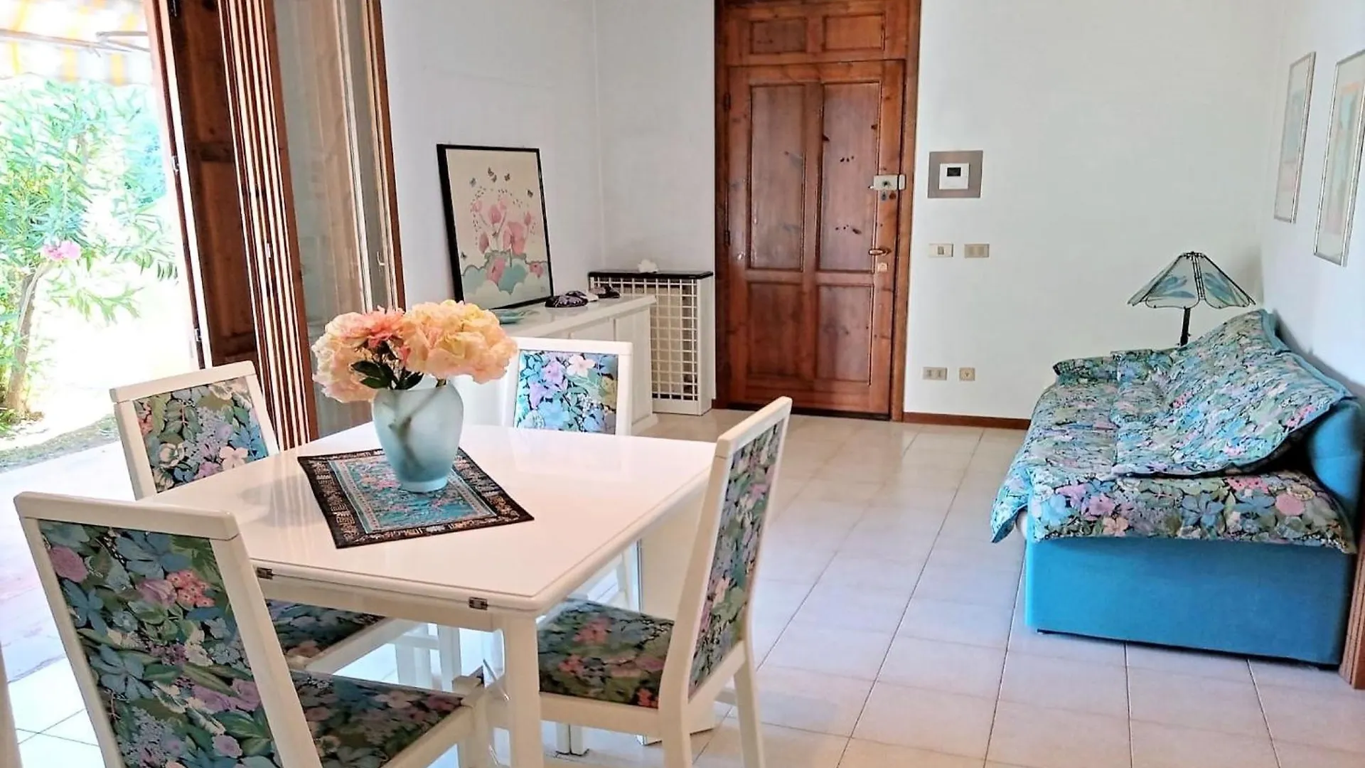 Lella Apartment Front Beach Garda Lake - Happy Rentals Sirmione Italien